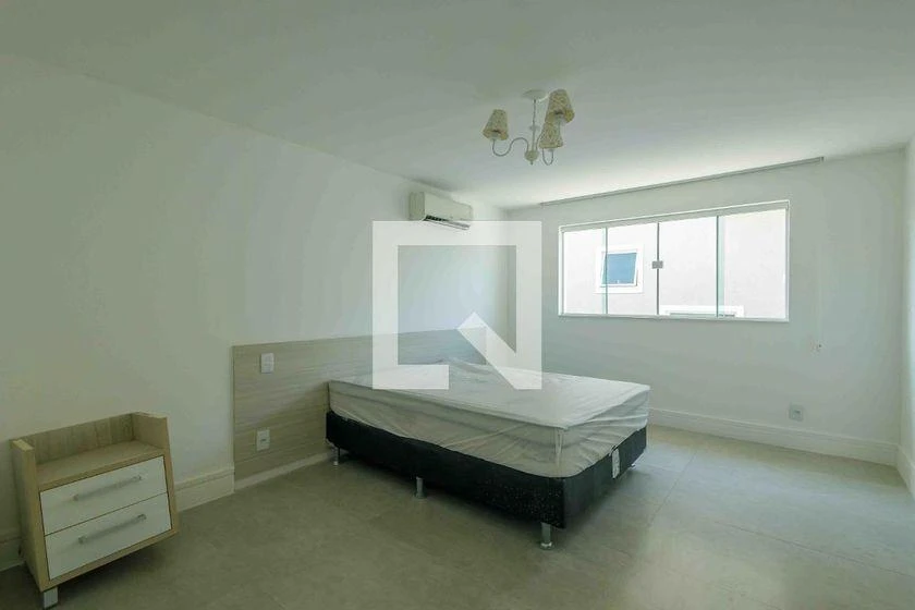 6-bedroom house with 470 m² and 7 parking spaces — photo 24