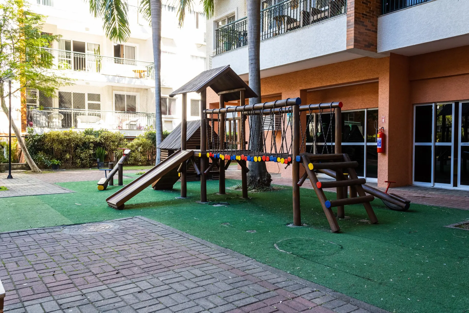 3-bedroom apartment with a private BBQ in Rio de Janeiro — photo 53
