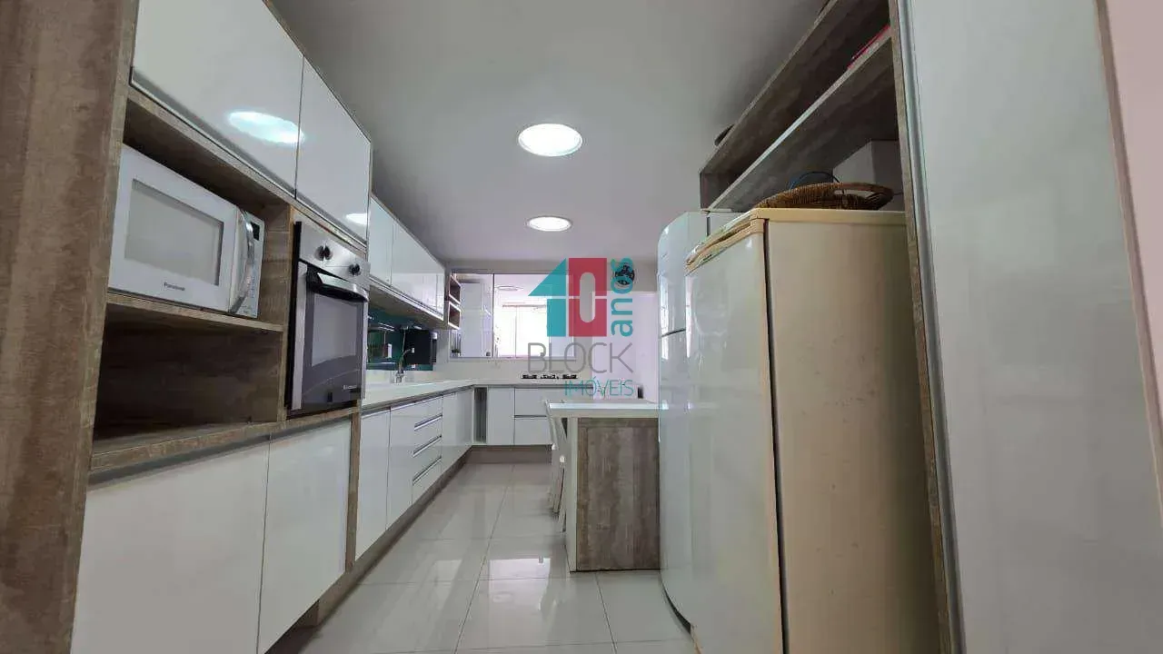 Мебльована квартира з 3 спальнями та 5 ванними — photo 21