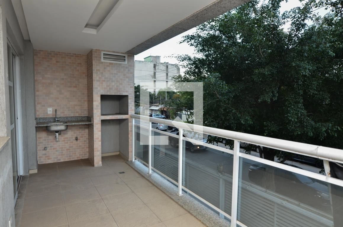 Furnished apartment, 90 m², with a grill on the balcony