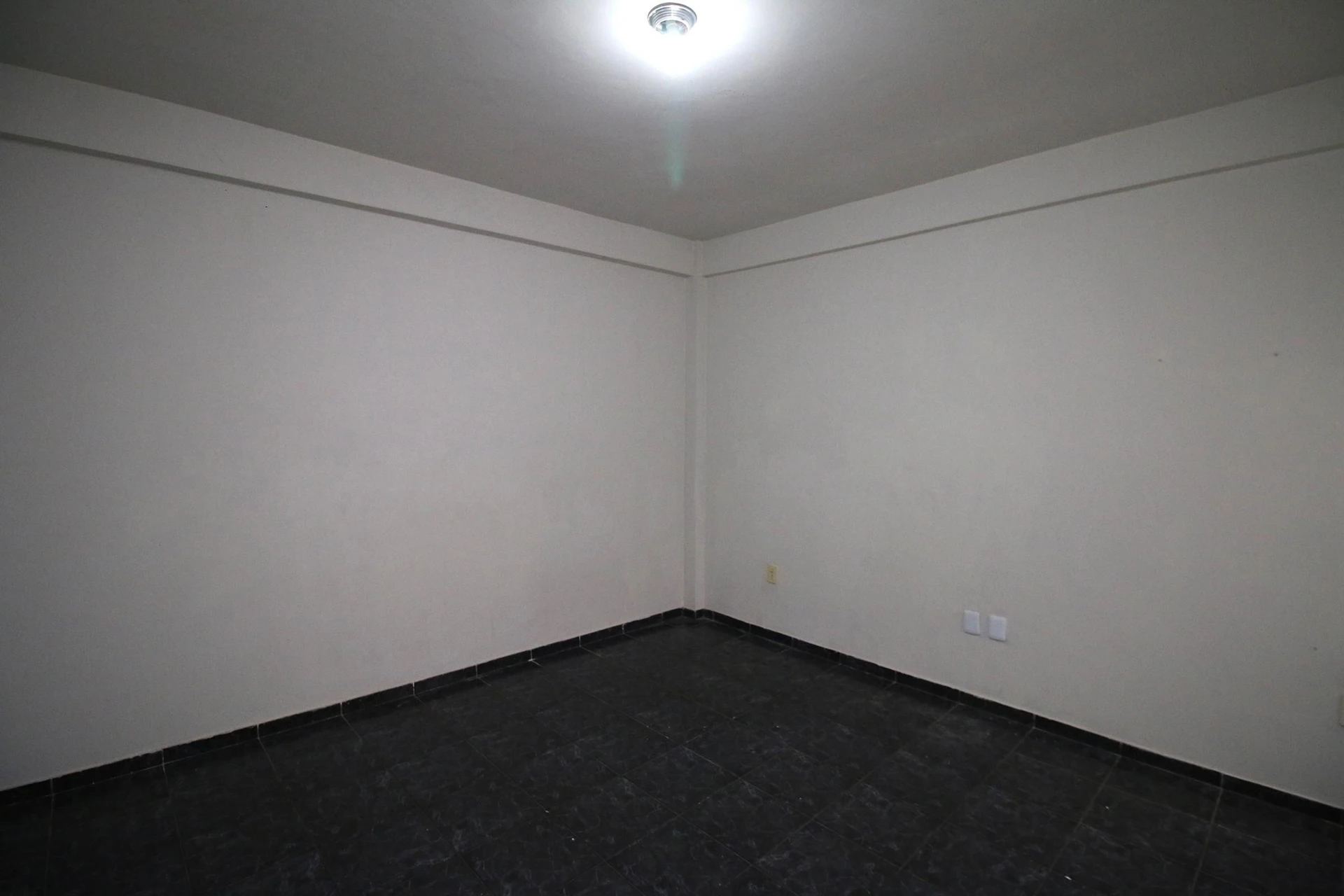 Rental apartment with 1 bedroom and no parking — photo 19