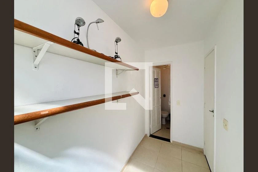 Unfurnished 3-bedroom apartment with gas kitchen — photo 27