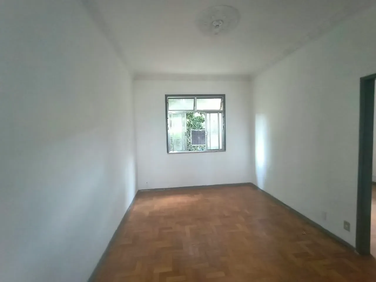 Apartment on the 2nd floor with wood or laminate floors — photo 6