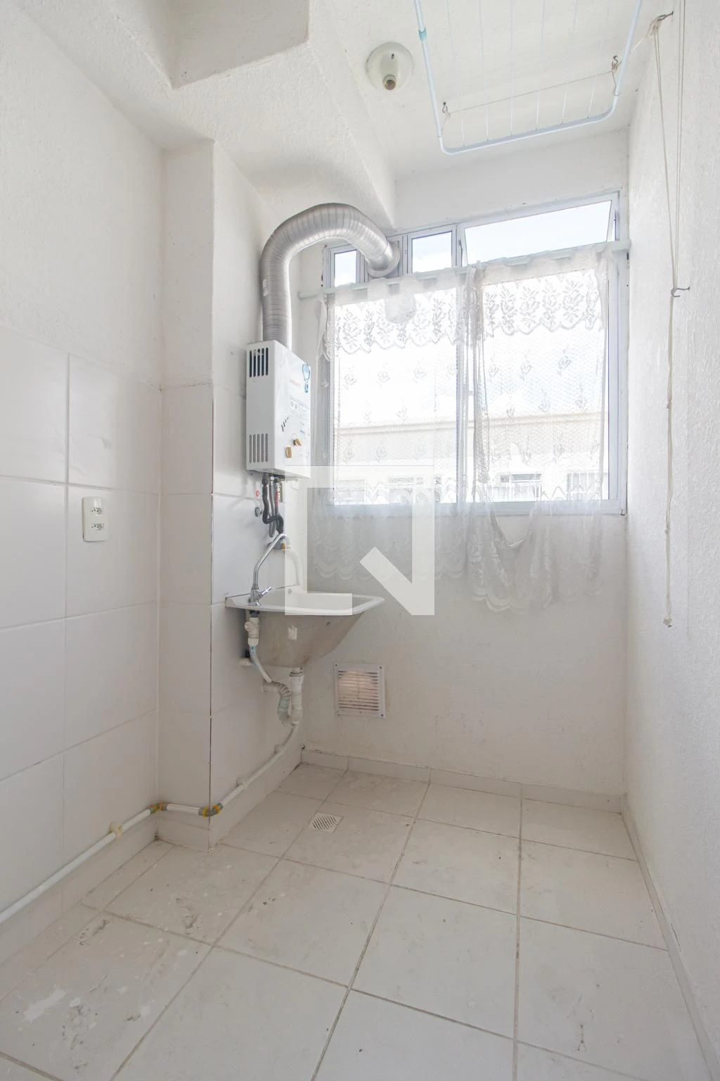 Apartment with 2 bedrooms, 1 bathroom and 1 parking spot — photo 27