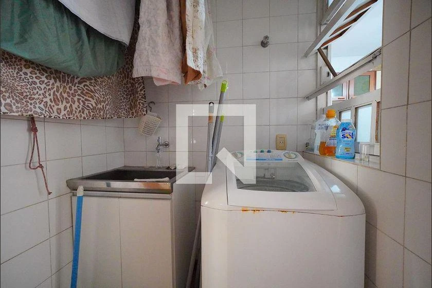 Furnished house with 4 bedrooms and 209 m², 3 bathrooms — photo 24