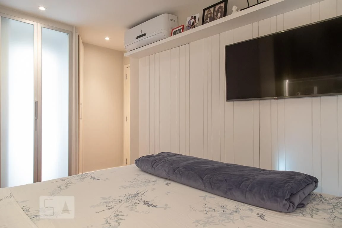 2-bedroom apartment with a home office — photo 13