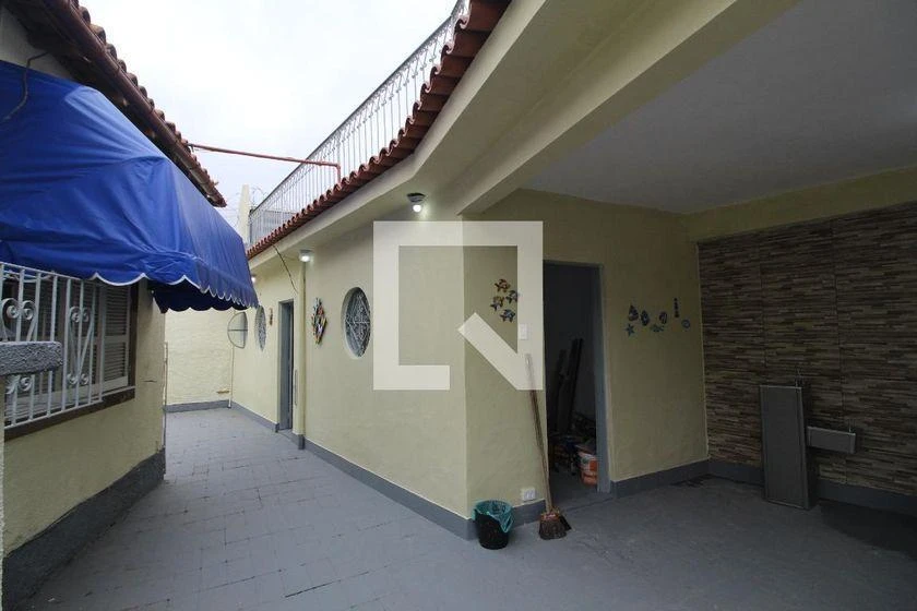 Casa de 3 dormitorios, 1 con baño propio, 545 m² — photo 7