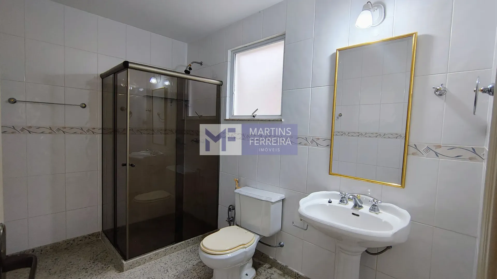 4-bedroom house with a bathtub in Rio de Janeiro — photo 15