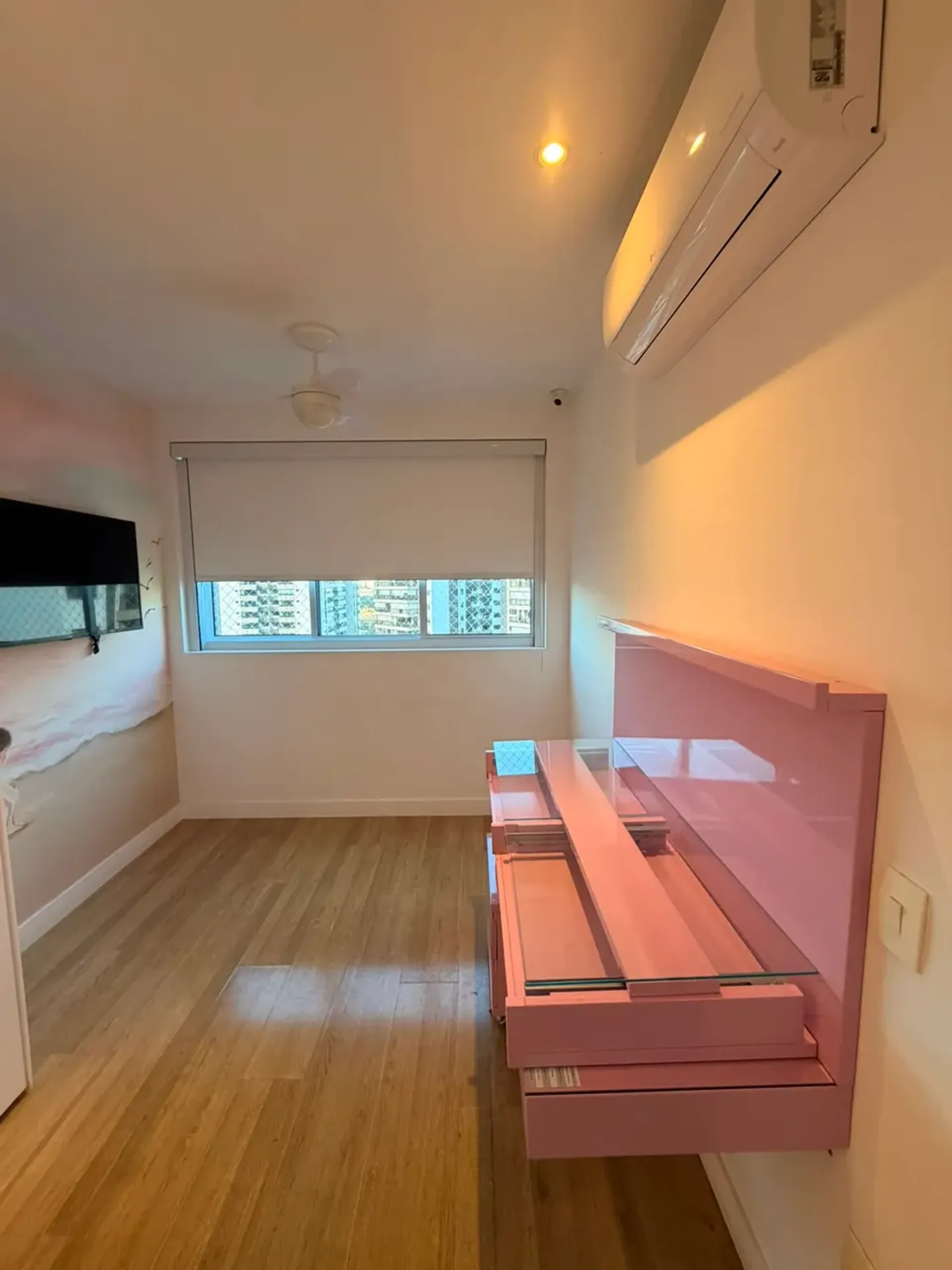 Furnished 115 m² apartment with 3 bedrooms and 3 baths — photo 32