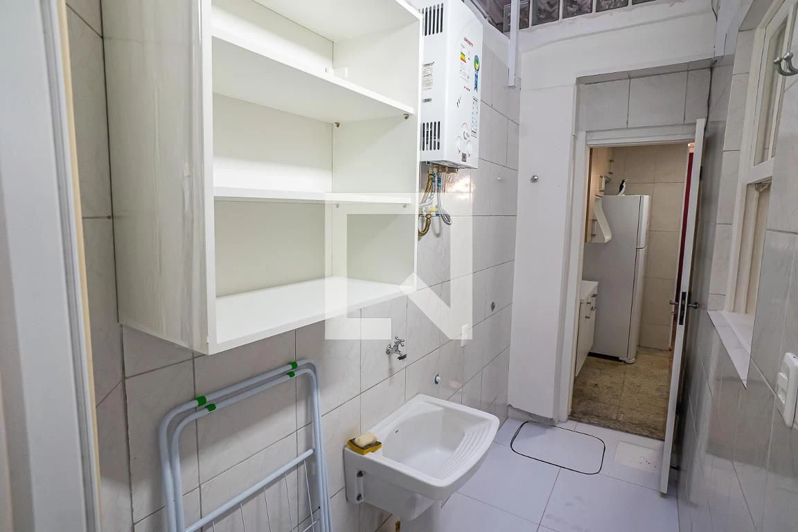 Furnished apartment with private garden and 2 bedrooms — photo 37