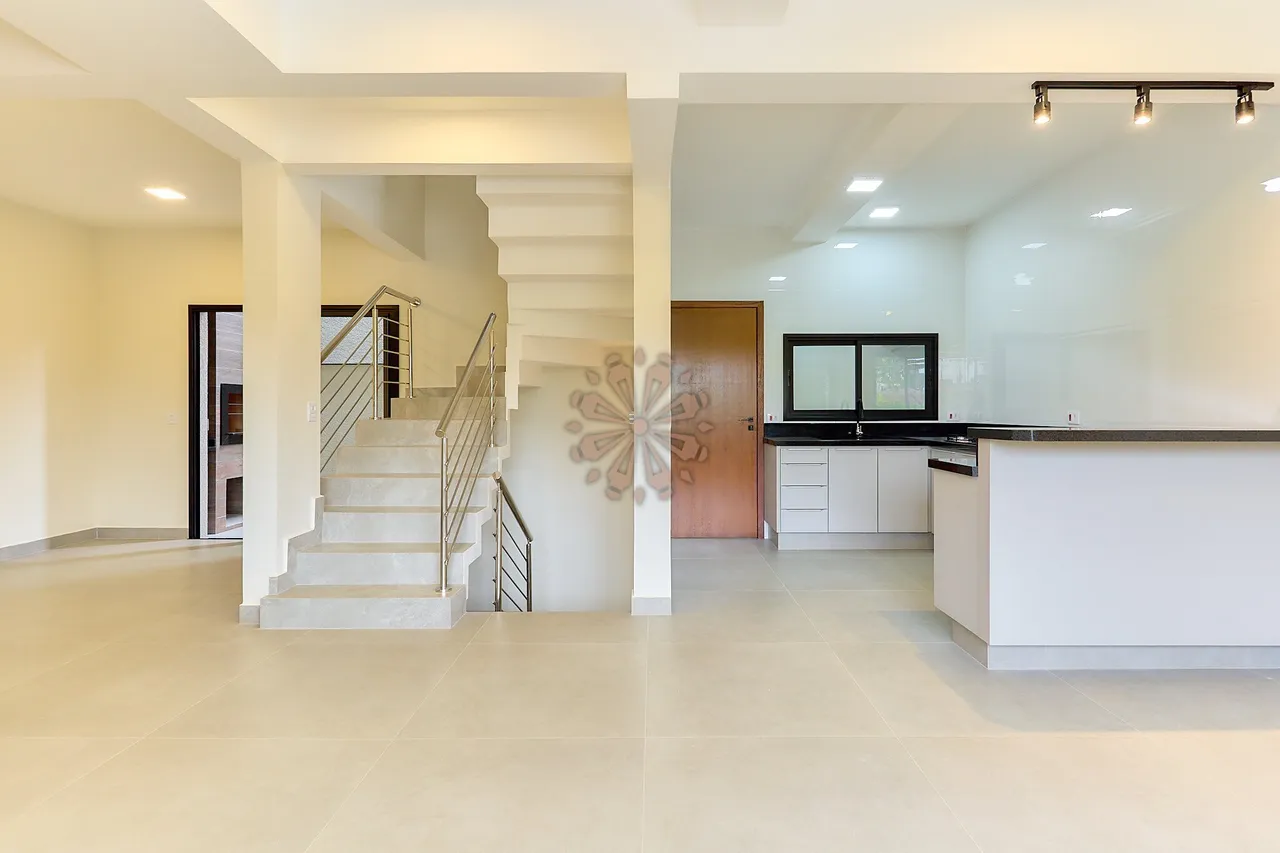 House with 3 bedrooms and 230 m² plus shared BBQ area — photo 19