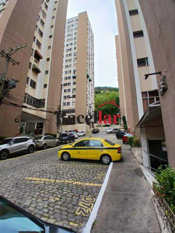 Furnished apartment with 2 bedrooms and 1 glass shower — photo 22