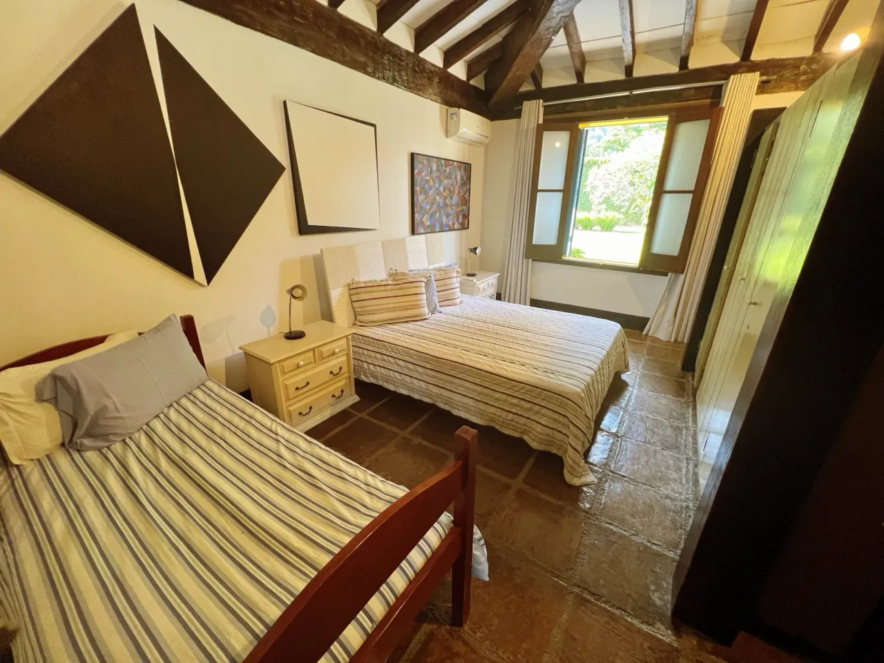 Furnished house with 5 bedrooms and 5 bathrooms — photo 4