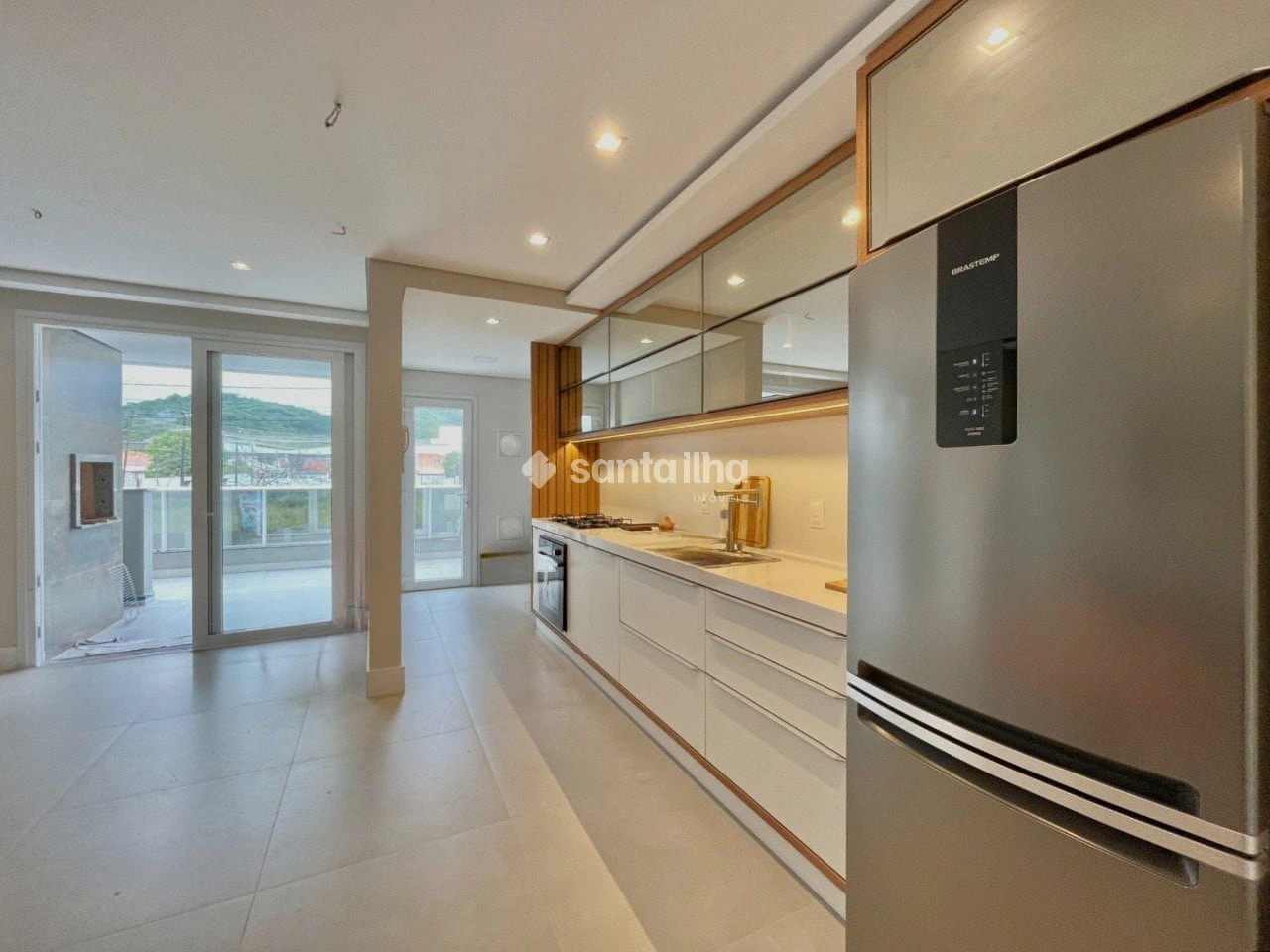 Floor-to-ceiling windows in a 3-bedroom apartment, 152 m² — photo 4