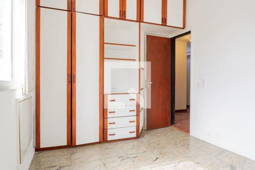 Home office in a 4-bedroom apartment, 174 m² — photo 19