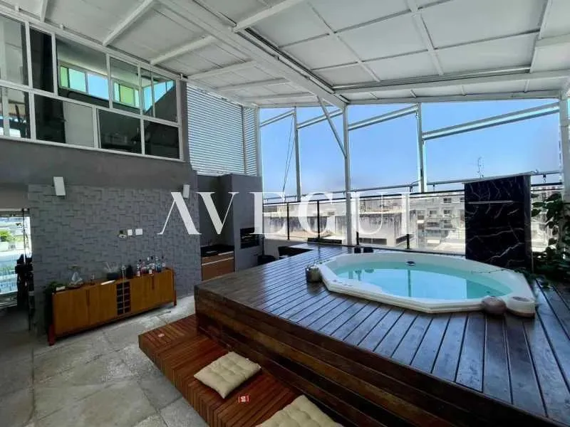 Triplex penthouse with 5 bedrooms and 5 bathrooms — photo 8