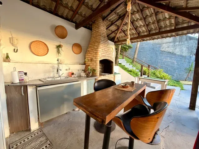 Furnished house with 4 bedrooms and 5 bathrooms — photo 25