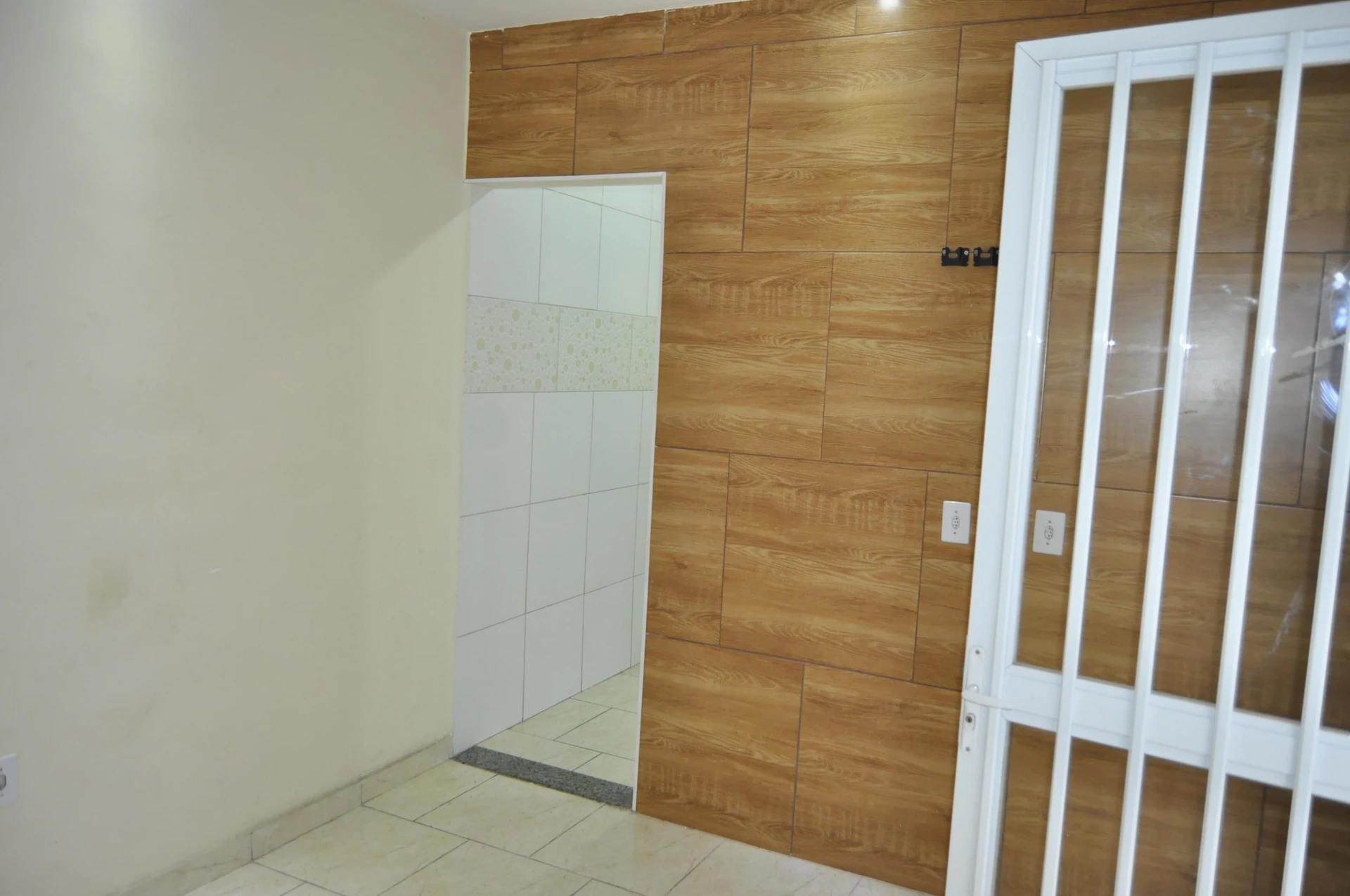 Apartamento sem mobília com varanda e 2 quartos — photo 22