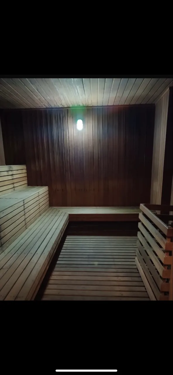 3-bedroom apartment with 3 bathrooms and a balcony — photo 18