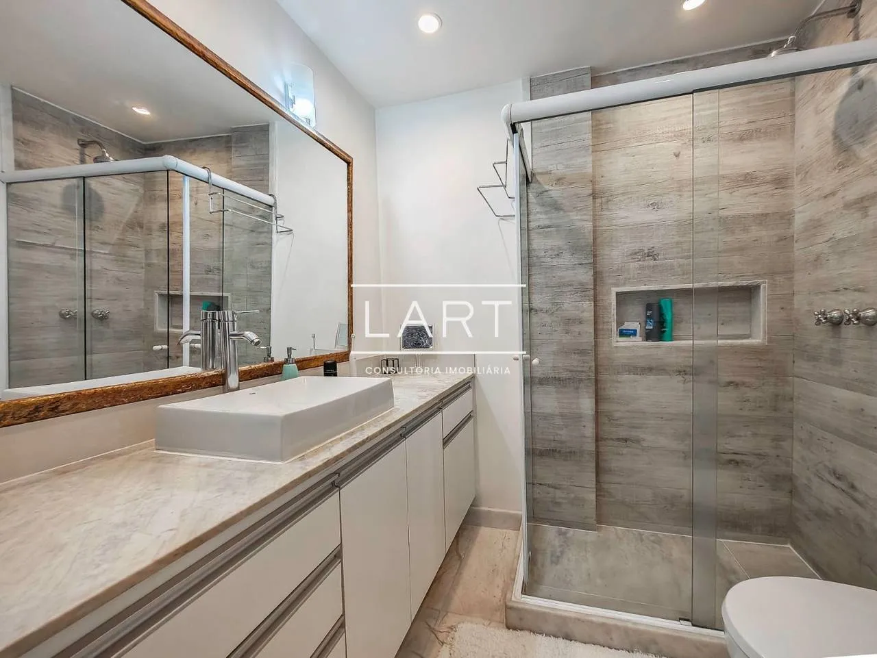 Apartamento de 310 m² com lava-louças e banheira — photo 25