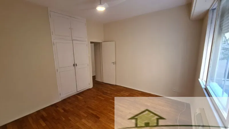 Apartment, 90 m², with wood or laminate floors — photo 3