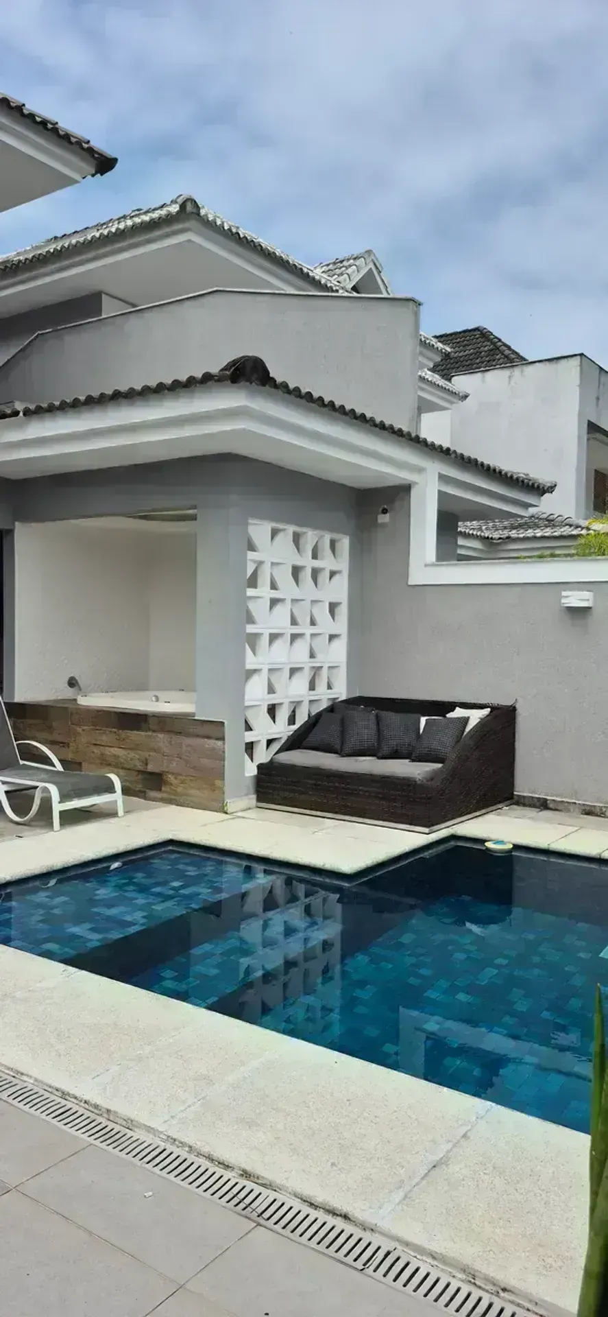 Furnished triplex house with 4 bedrooms and 5 baths — photo 6