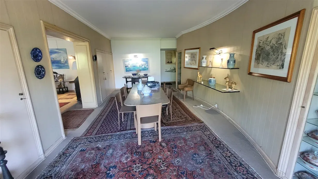 4-bedroom apartment with 280 m² and a glassed balcony — photo 5