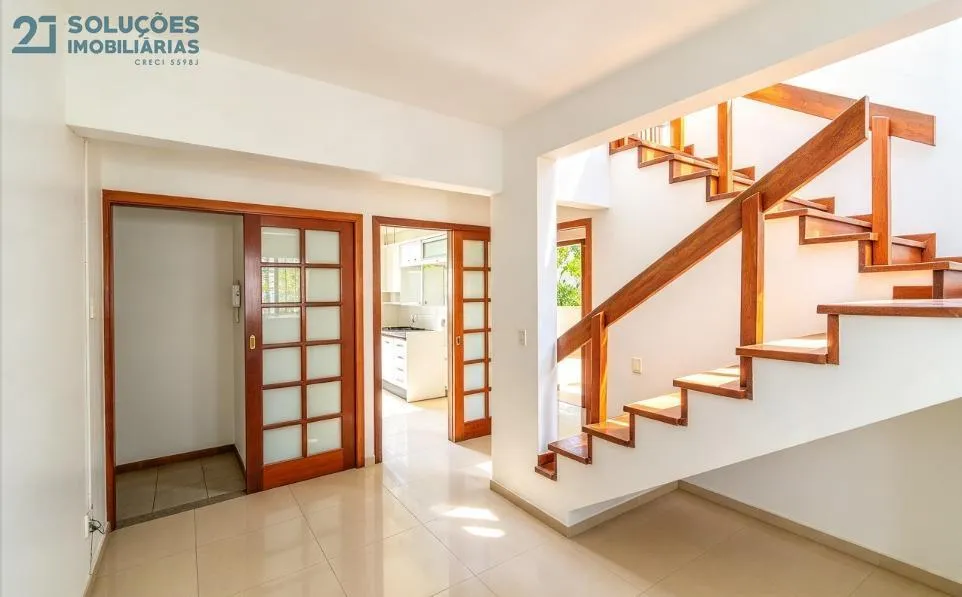 7-bedroom house with a bathtub in Florianópolis — photo 22