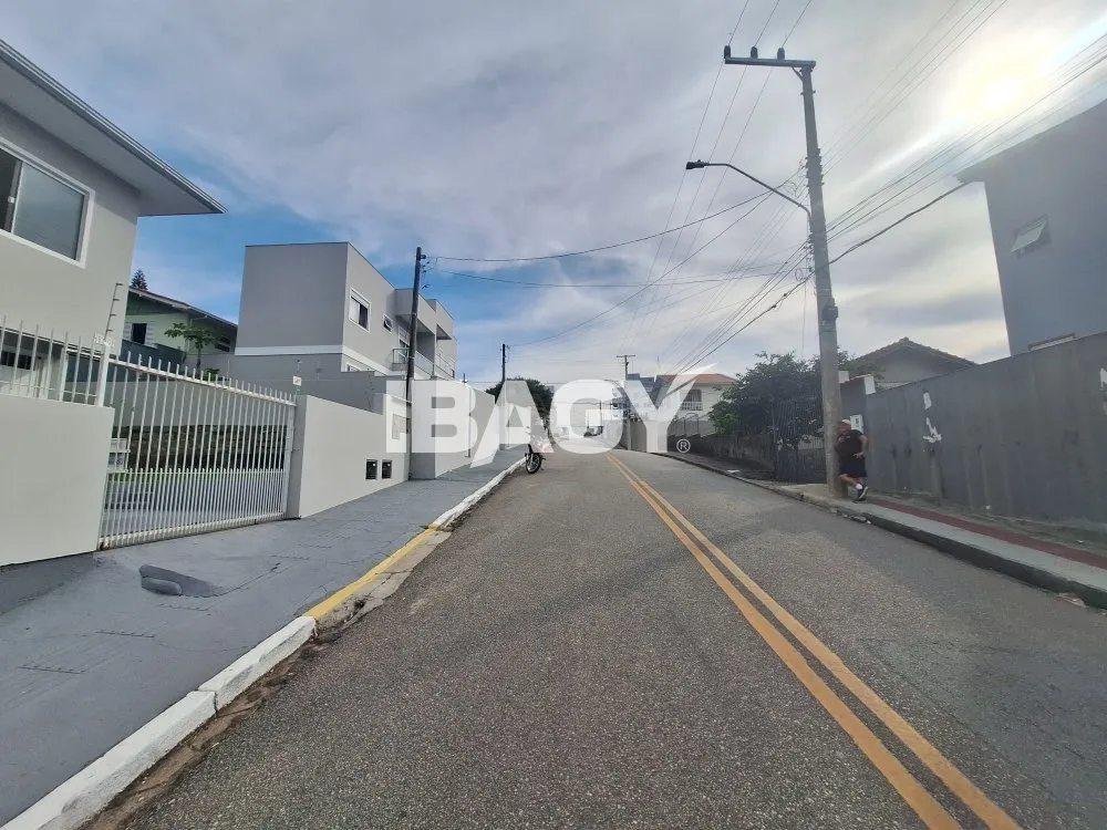 House with 3 bedrooms, 2 parking spaces and balcony grill — photo 29