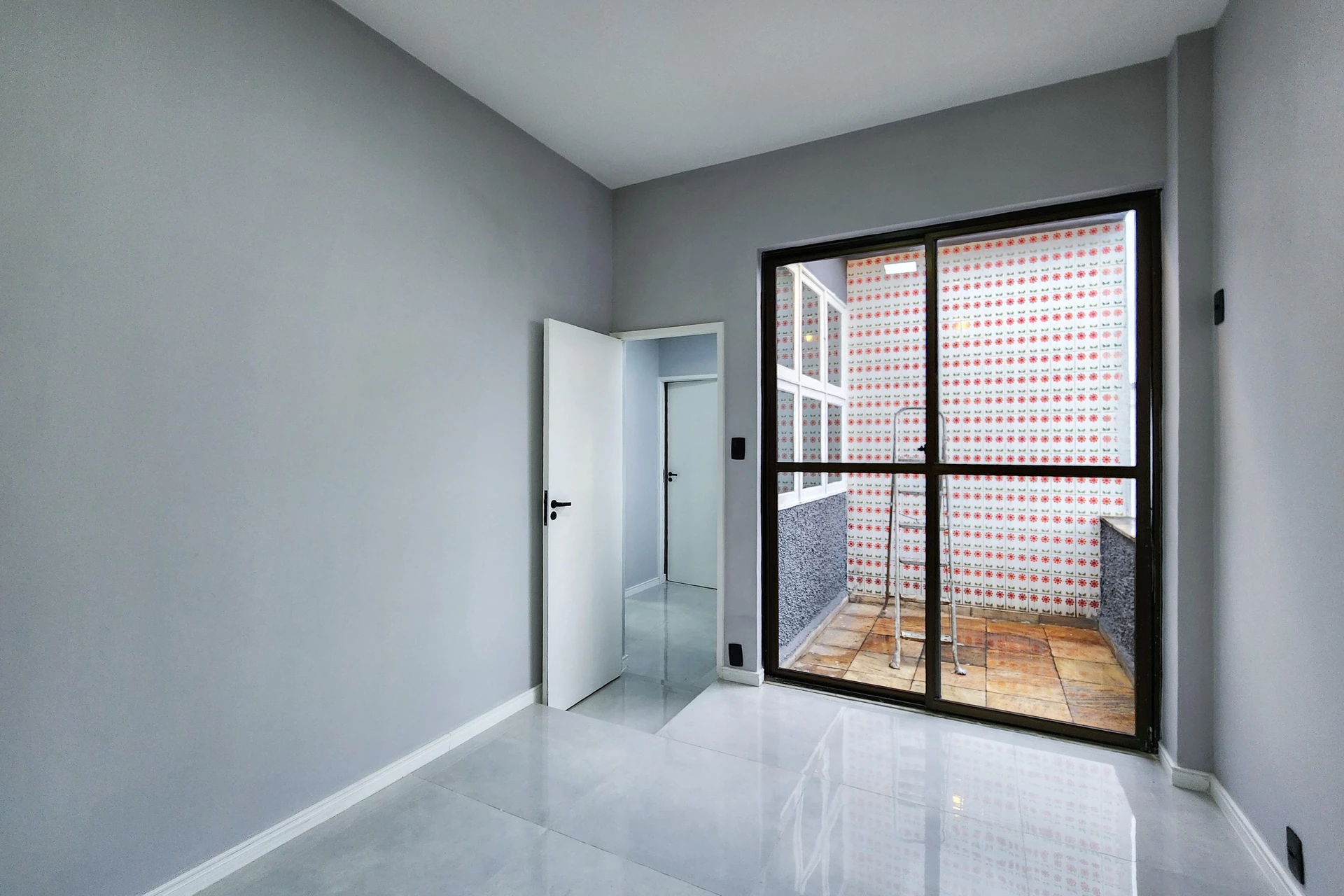 5-bedroom apartment with a mountain view in Rio de Janeiro — photo 13