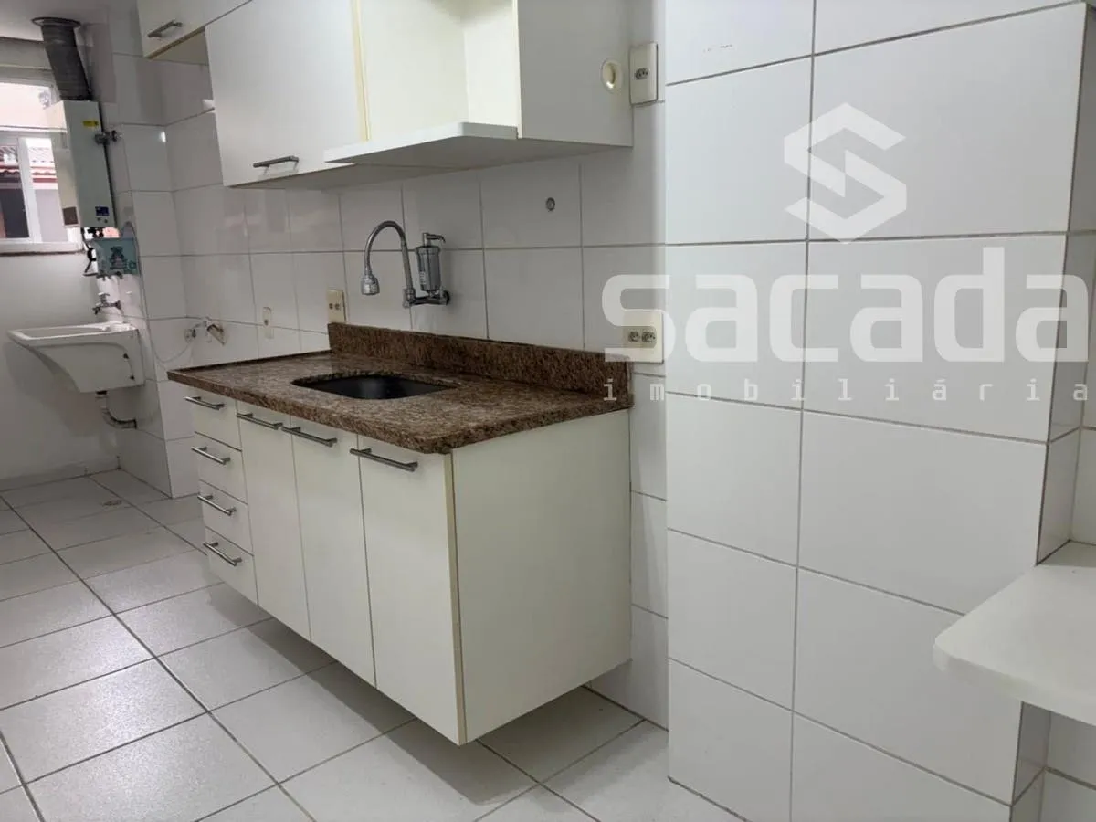 Балкон с грилем и 3 спальни: квартира 131 м² — photo 21