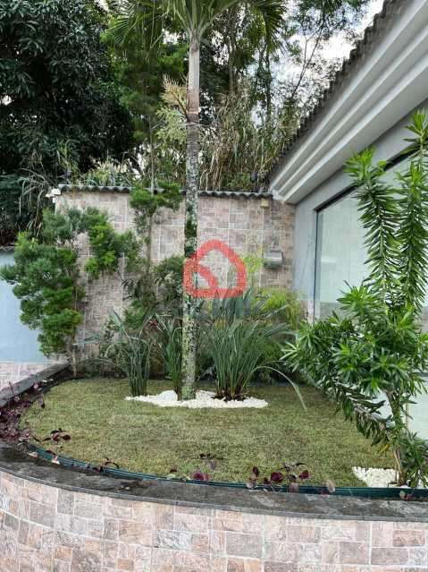 600 m² house with 3 suites and 7 bathrooms — photo 25