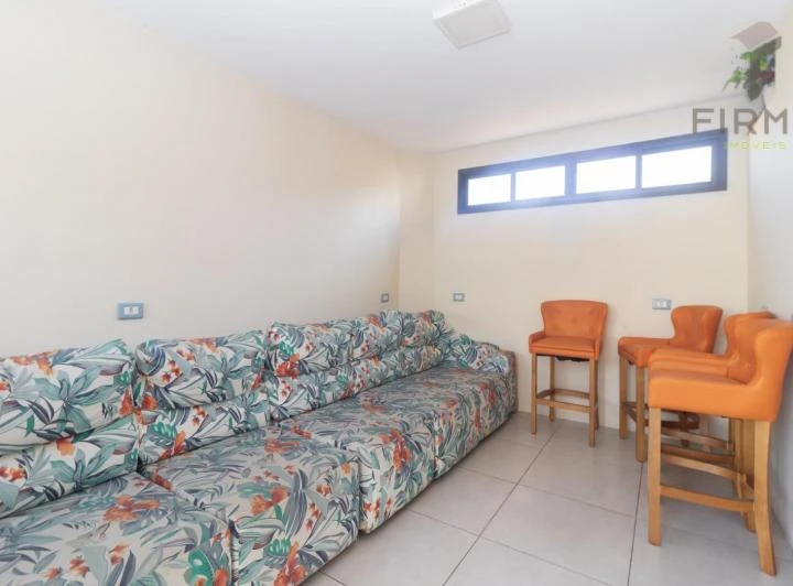 House with 3 bedrooms, 5 bathrooms, 350 m² — photo 8