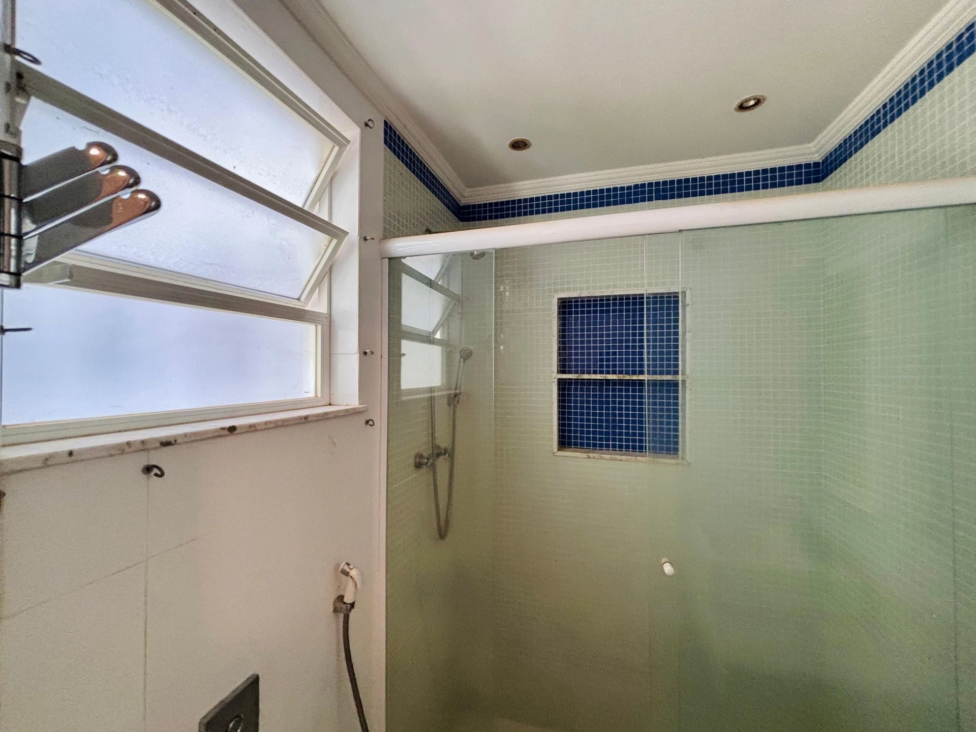 Apartamento mobiliado com 3 quartos e 2 banheiros — photo 16