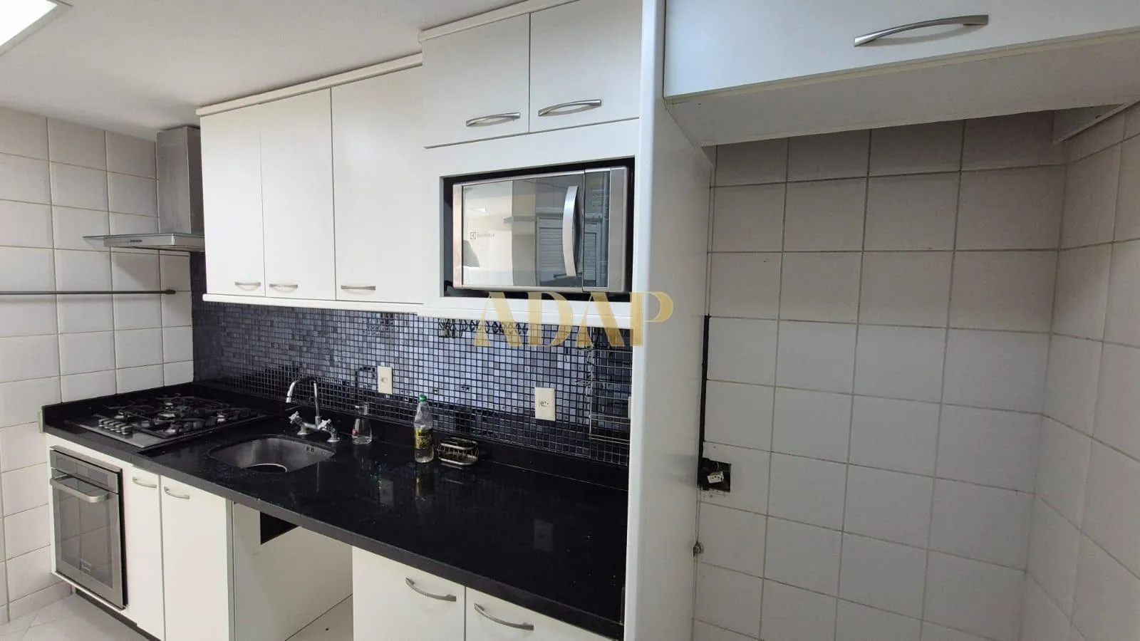 Камін та 3 спальні: квартира 123 м² — photo 4