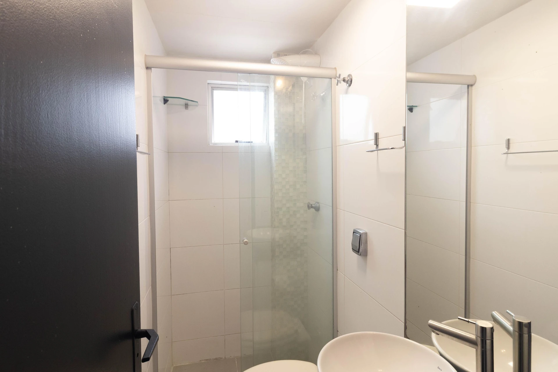 One-bedroom apartment with a washing machine in Curitiba — photo 12