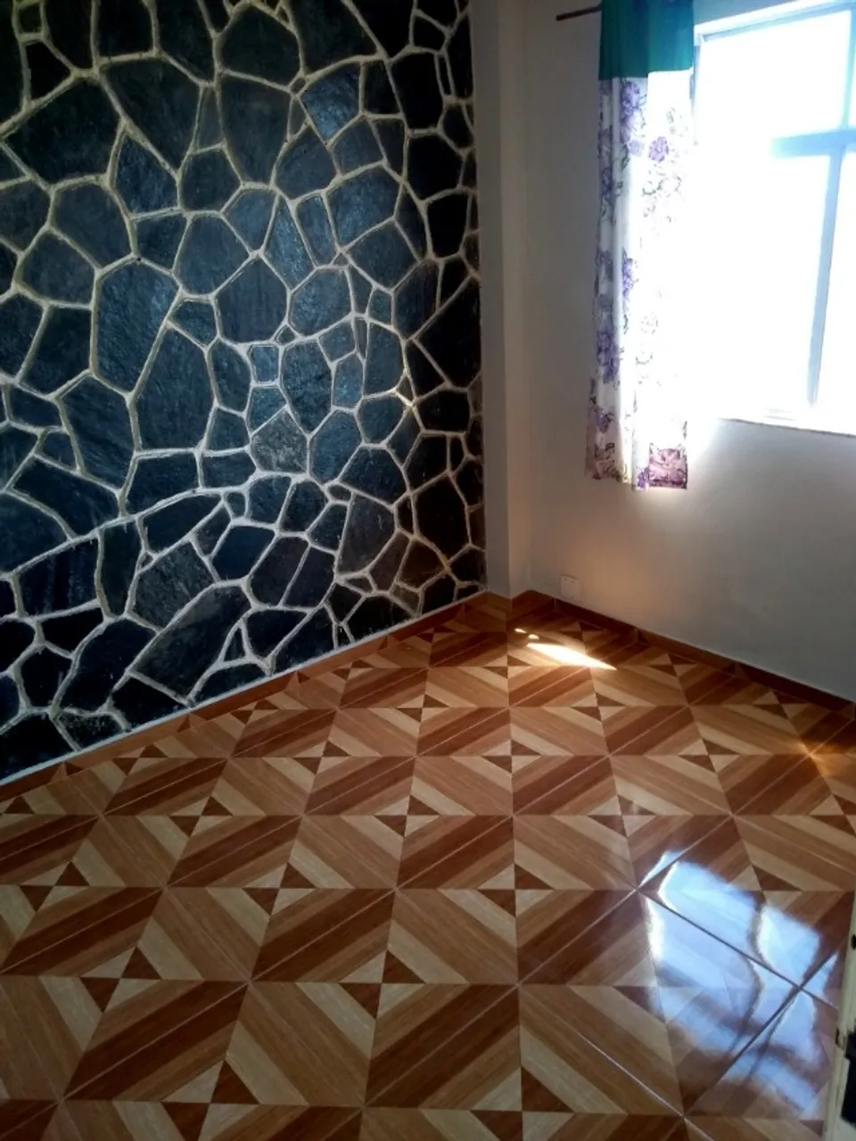 2-bedroom apartment with a mountain view — photo 18