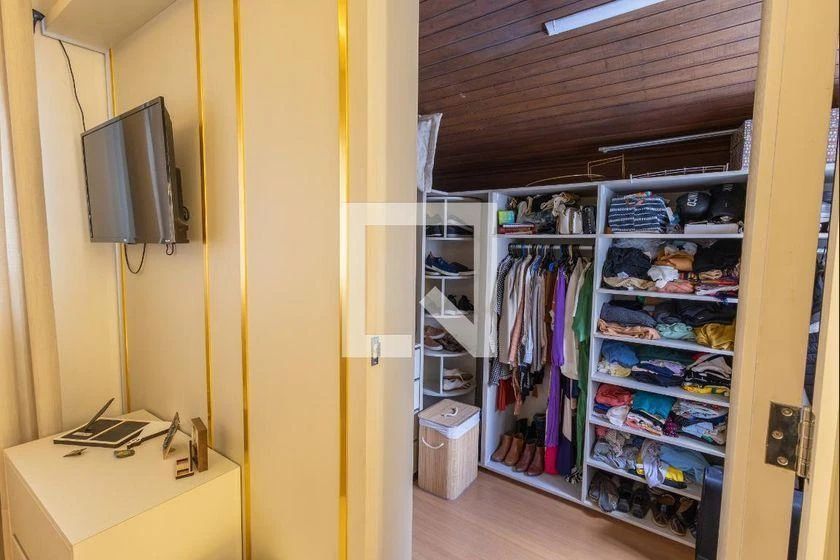 3-bedroom house with a home office in Curitiba — photo 29