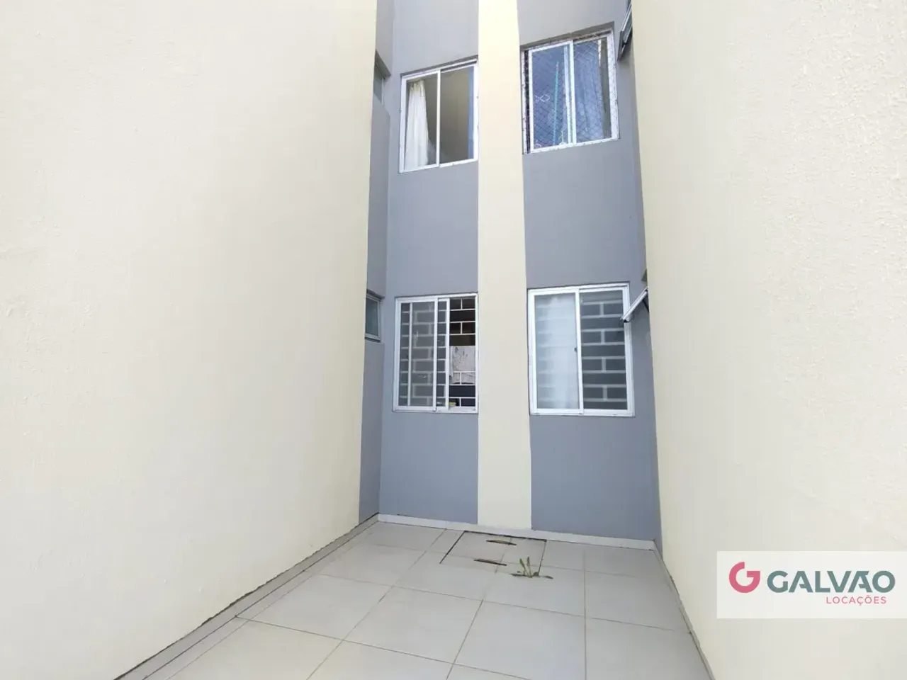 Apartamento térreo de 54 m² com armários na cozinha — photo 12