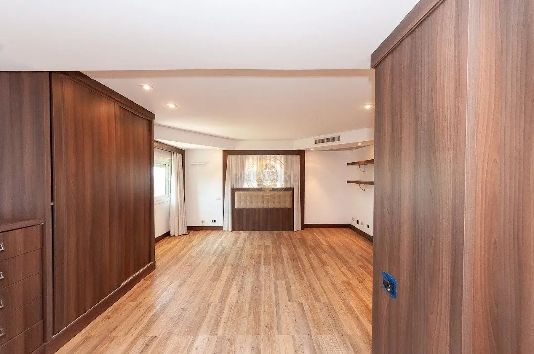 Casa com 4 suítes e jardim privativo, 7 banheiros — photo 26