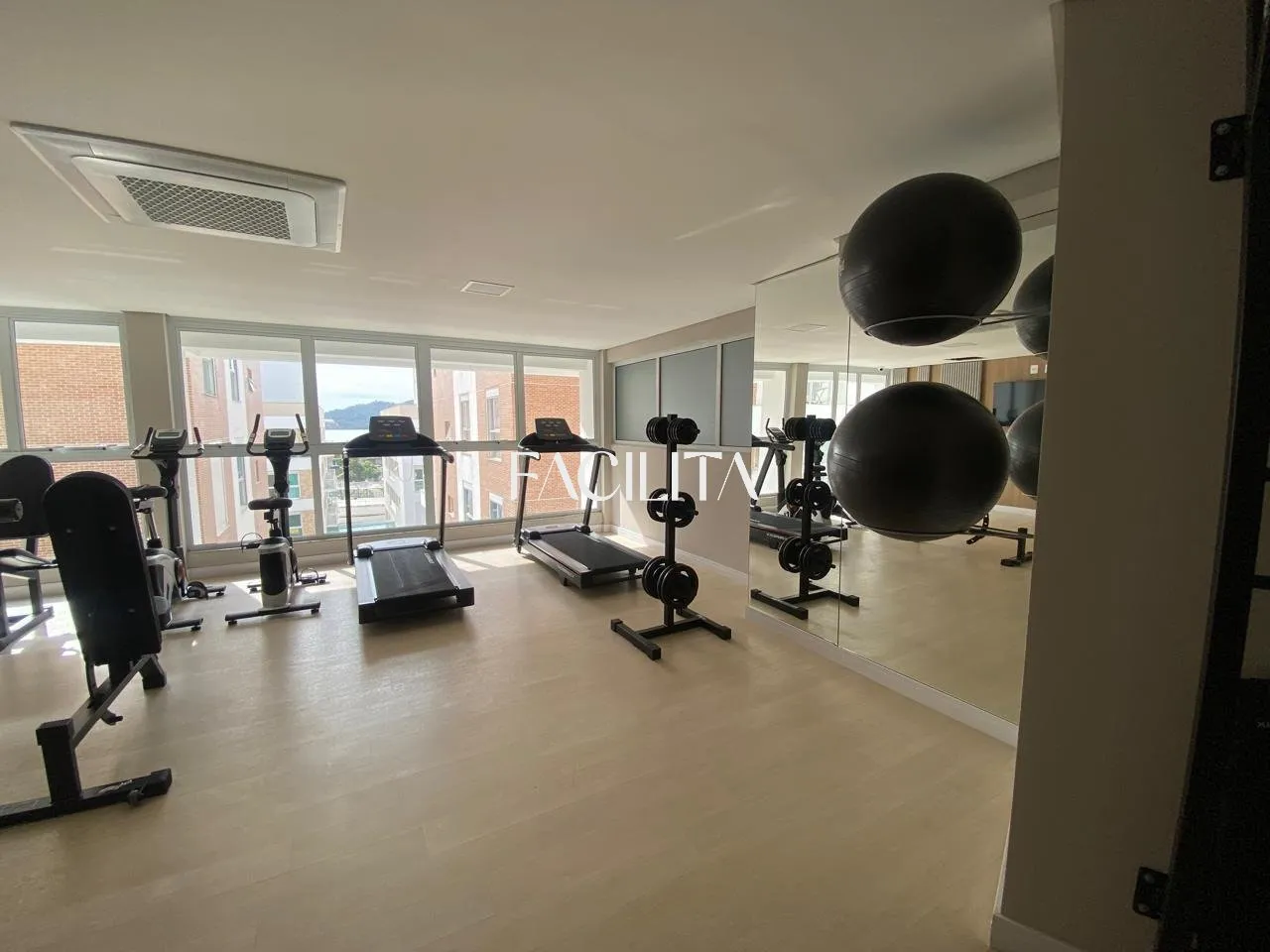 1-bedroom apartment with 3 parking spaces and 120 m² on 4th floor — photo 15