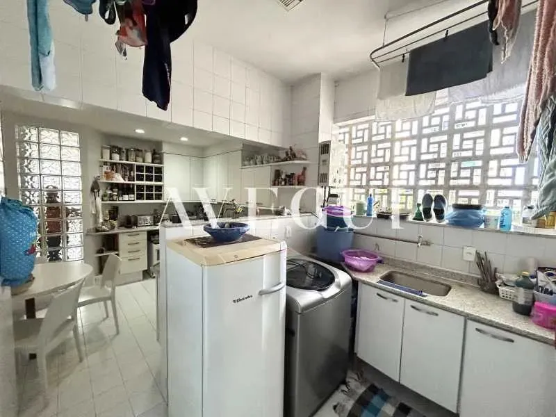 Residential apartment with 4 bedrooms and 4 bathrooms — photo 8