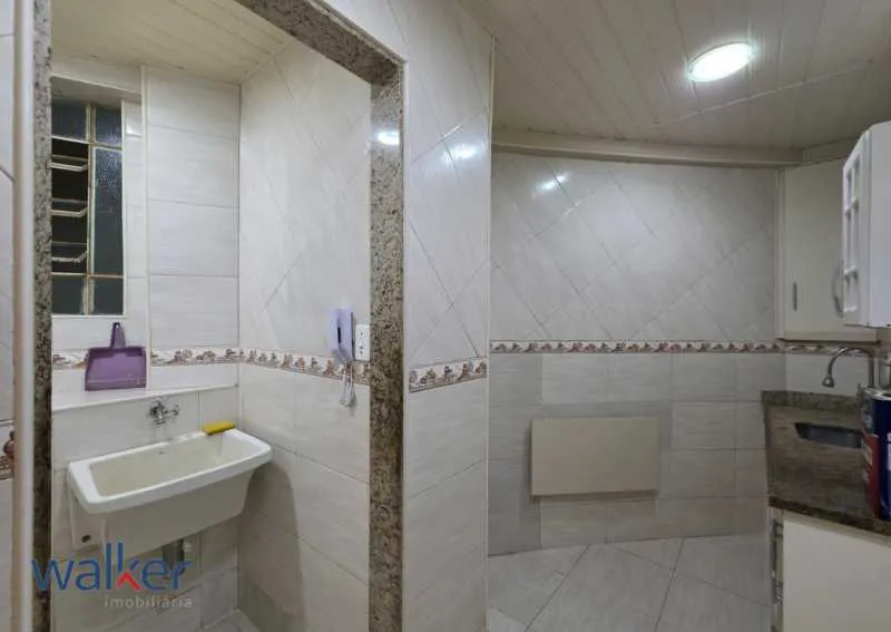 One-bedroom apartment with a washing machine — photo 6
