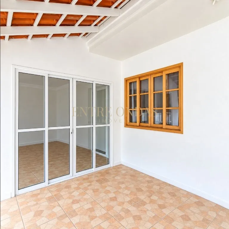 2-bedroom, 71 m² house in Florianópolis — photo 18