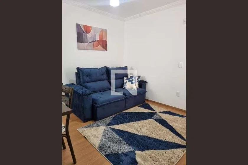 Меблированная квартира 48 м² с 2 спальнями и газовой плитой