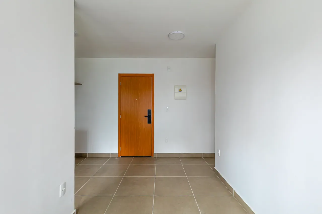 48 m² rental apartment with 2 bedrooms and city view — photo 4