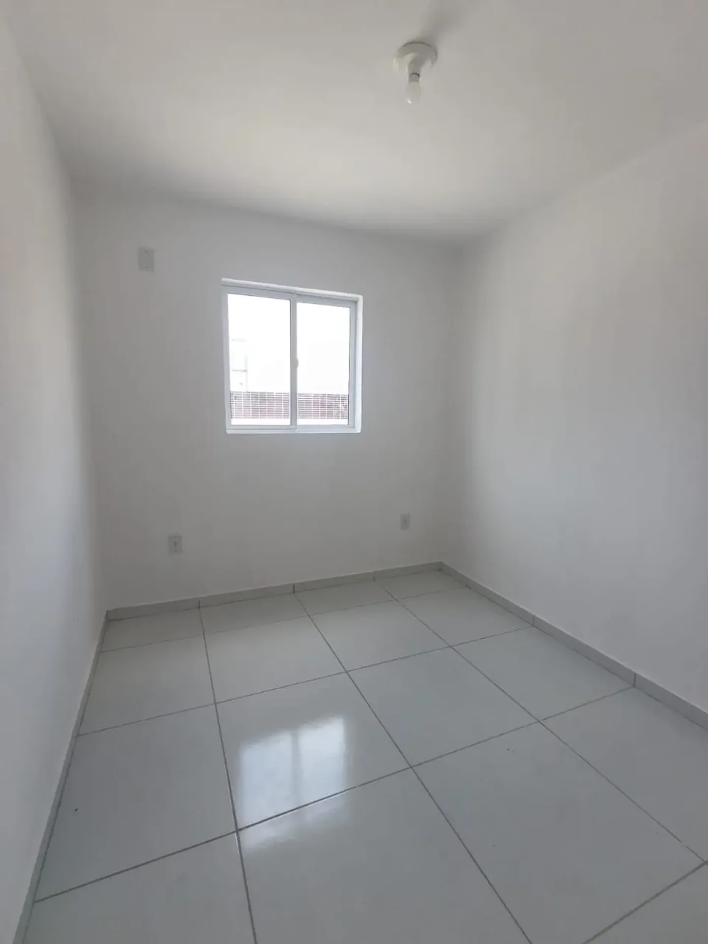 2-bedroom apartment with balcony and 1 parking spot — photo 3