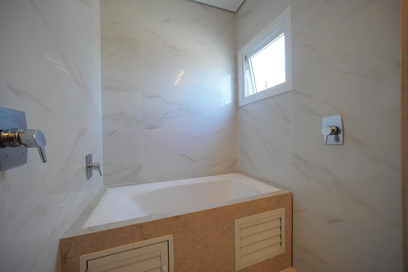 Джакузі та 3 спальні: квартира 159 м² — photo 29