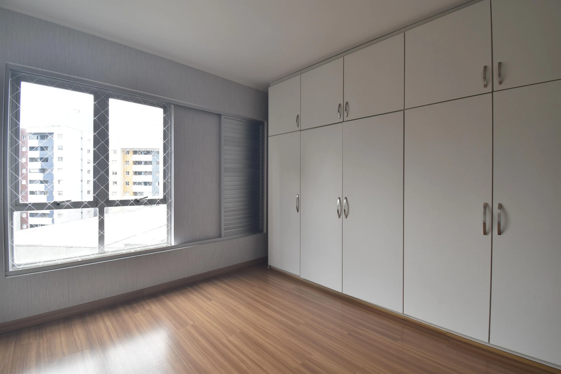 4-bedroom apartment with a jacuzzi — photo 29