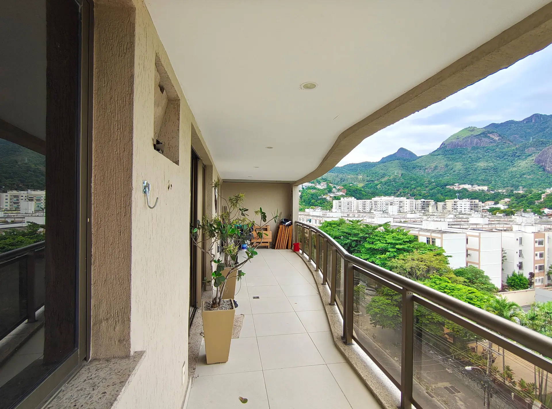 Apartamento para alugar com 3 quartos e 4 banheiros — photo 12